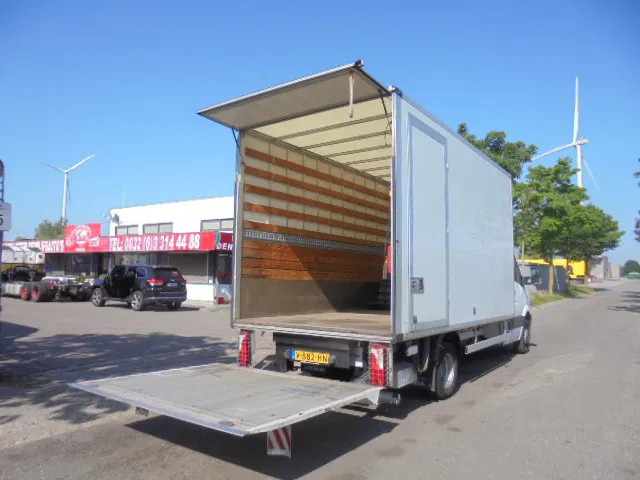 Mercedes-Benz Sprinter 316 CDI - Closed box van: picture 4 Mercedes-Benz Sprinter 316 CDI - Closed box van: picture 4