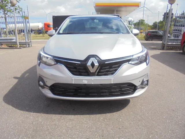 Renault Taliant 1.0 TURBO NEW TAX FREE - Sedan: picture 2 Renault Taliant 1.0 TURBO NEW TAX FREE - Sedan: picture 2