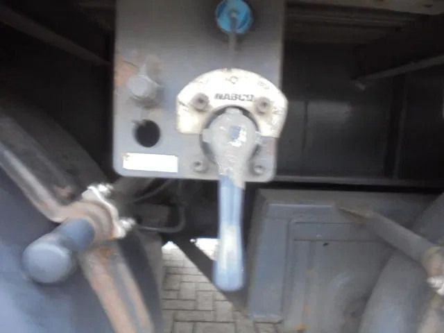 Curtainsider semi-trailer Renders ROC 12-27N X-STEERING: picture 10 Curtainsider semi-trailer Renders ROC 12-27N X-STEERING: picture 10