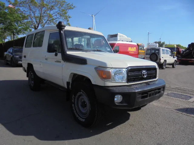 Toyota Land Cruiser HZJ78L 4X4 EXPORT OUTSIDE EU ONLY - Car: picture 3 Toyota Land Cruiser HZJ78L 4X4 EXPORT OUTSIDE EU ONLY - Car: picture 3