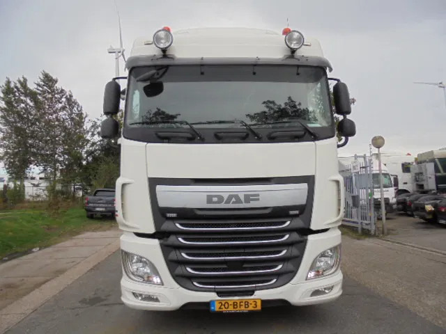 DAF XF 440 - Tractor unit: picture 2 DAF XF 440 - Tractor unit: picture 2