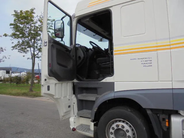 Tractor unit DAF XF 440 EUR6: picture 11