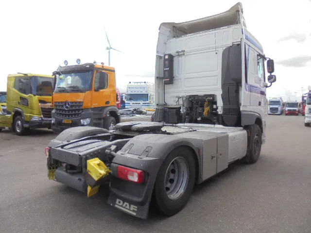 DAF XF 440 NL TRUCK - Tractor unit: picture 4 DAF XF 440 NL TRUCK - Tractor unit: picture 4