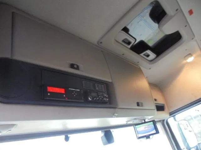 Tractor unit DAF XF 440 SPACE CAB: picture 12 Tractor unit DAF XF 440 SPACE CAB: picture 12