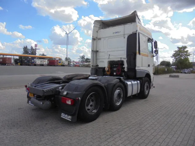 DAF XF 460 FTG 6X2 NL TRUCK - Tractor unit: picture 4 DAF XF 460 FTG 6X2 NL TRUCK - Tractor unit: picture 4