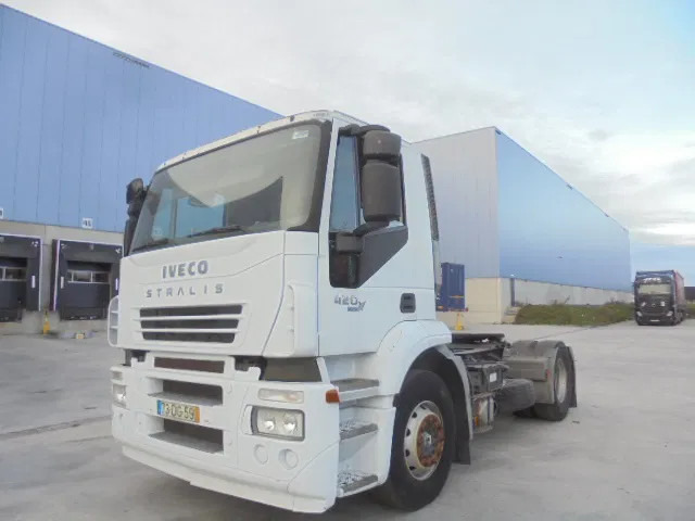 Iveco Stralis 420 MANUAL GEARBOX - Tractor unit: picture 1 Iveco Stralis 420 MANUAL GEARBOX - Tractor unit: picture 1