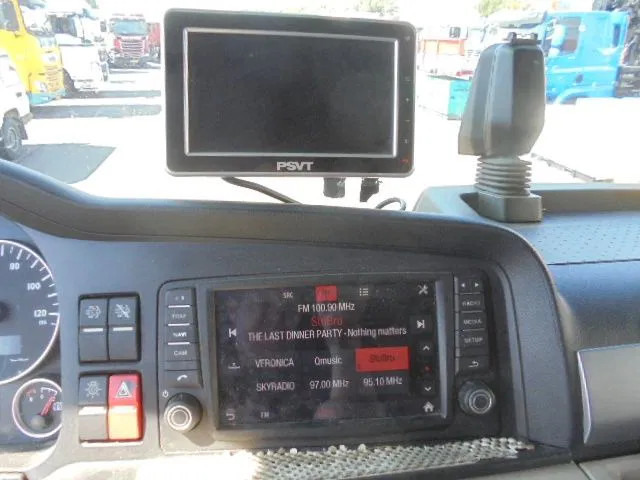 Tractor unit MAN TGS 320 LX: picture 13