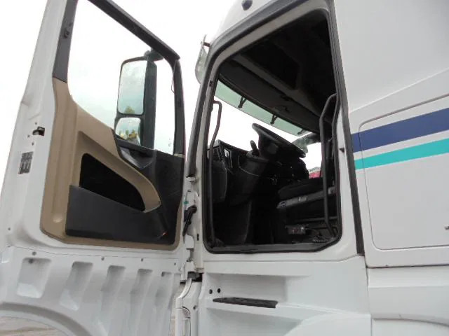 Mercedes-Benz Actros 1842 15x IN STOCK - Tractor unit: picture 2 Mercedes-Benz Actros 1842 15x IN STOCK - Tractor unit: picture 2