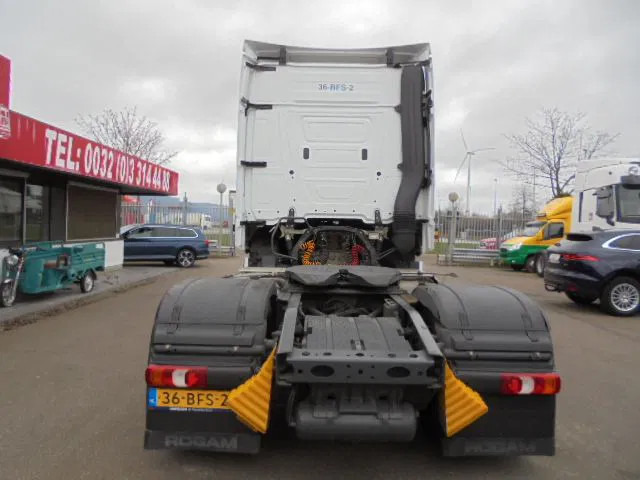 Mercedes-Benz Actros 1842 LS EUR6 - Tractor unit: picture 5 Mercedes-Benz Actros 1842 LS EUR6 - Tractor unit: picture 5