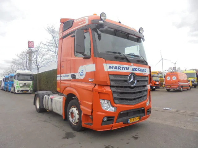Mercedes-Benz Actros 1842 LS NL TRUCK - Tractor unit: picture 3 Mercedes-Benz Actros 1842 LS NL TRUCK - Tractor unit: picture 3