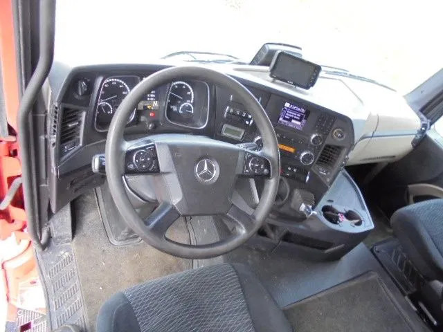 Mercedes-Benz Actros 2543 6X2 + HYDRAULIC leasing Mercedes-Benz Actros 2543 6X2 + HYDRAULIC: picture 11 Mercedes-Benz Actros 2543 6X2 + HYDRAULIC leasing Mercedes-Benz Actros 2543 6X2 + HYDRAULIC: picture 11