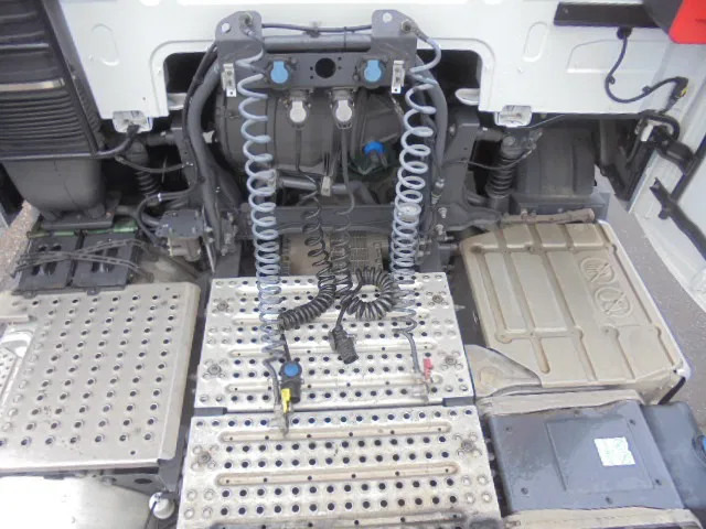 Tractor unit Volvo FH 420 NL TRUCK APK 09-26: picture 16