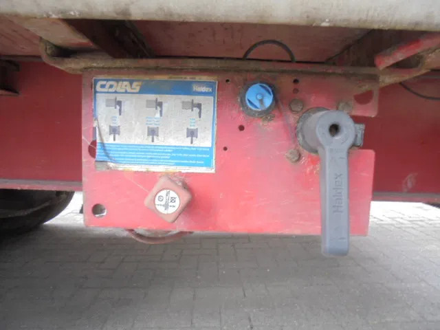 Closed box semi-trailer Van Hool 3B2011 AKSEL BPW DISC: picture 9 Closed box semi-trailer Van Hool 3B2011 AKSEL BPW DISC: picture 9