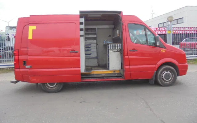 Volkswagen Crafter 35 BESTEL L2 H2 2.5 TDI 80 KW SERVICE CAR COMPLEET - Panel van: picture 3 Volkswagen Crafter 35 BESTEL L2 H2 2.5 TDI 80 KW SERVICE CAR COMPLEET - Panel van: picture 3