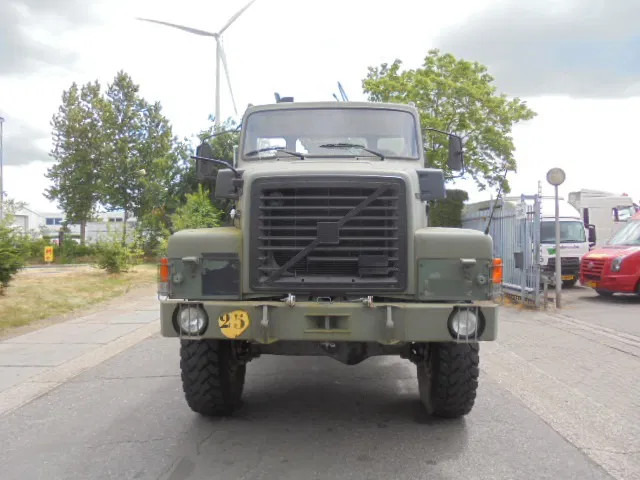 Volvo N 10 6X6 L + FASSI 3X IN STOCK - Dropside/ Flatbed truck, Crane truck: picture 2 Volvo N 10 6X6 L + FASSI 3X IN STOCK - Dropside/ Flatbed truck, Crane truck: picture 2