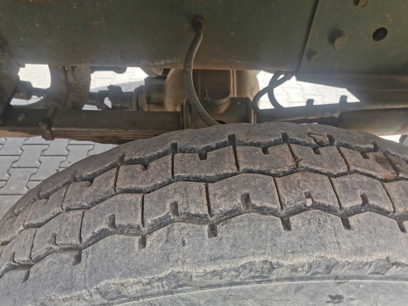 Dropside/ Flatbed truck AM General M920 truck tractor: picture 10 Dropside/ Flatbed truck AM General M920 truck tractor: picture 10