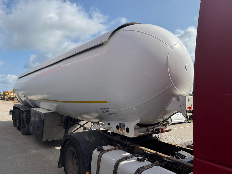 ROBINE Fauvet-GIR, 50646 l + meter + pump - Semi-trailer: picture 2 ROBINE Fauvet-GIR, 50646 l + meter + pump - Semi-trailer: picture 2