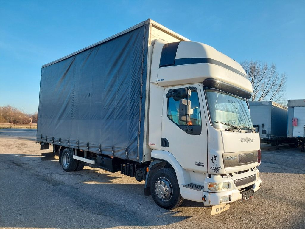 DAF FA LF 45.220 E12 4x2 - Curtainsider truck: picture 2 DAF FA LF 45.220 E12 4x2 - Curtainsider truck: picture 2