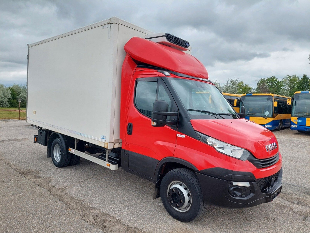 Iveco Daily 70 C18 Carrier Rohrbahnen Fleischhaken - Refrigerated delivery van: picture 2 Iveco Daily 70 C18 Carrier Rohrbahnen Fleischhaken - Refrigerated delivery van: picture 2