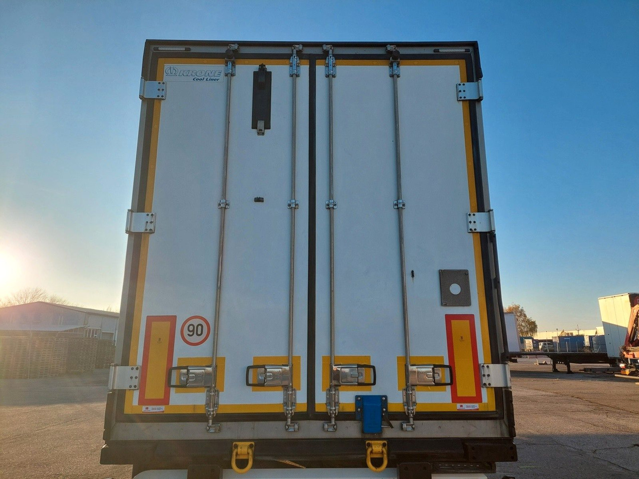 Krone SD Thermo King SLXi 300 - Refrigerator semi-trailer: picture 5 Krone SD Thermo King SLXi 300 - Refrigerator semi-trailer: picture 5