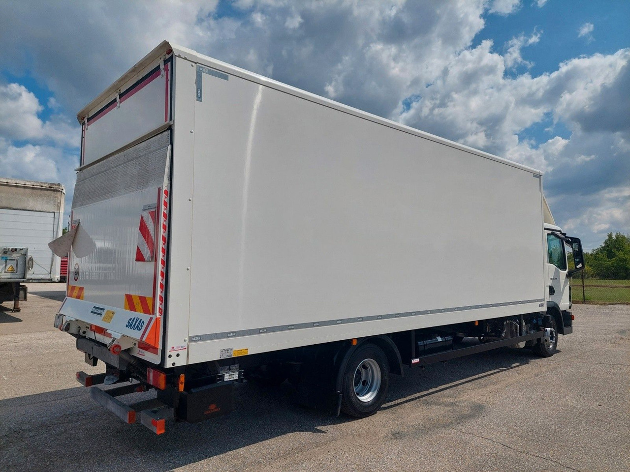 MAN TGL 12.250 BL CH 4x2 LBW 17 Palleten - Box truck: picture 4 MAN TGL 12.250 BL CH 4x2 LBW 17 Palleten - Box truck: picture 4