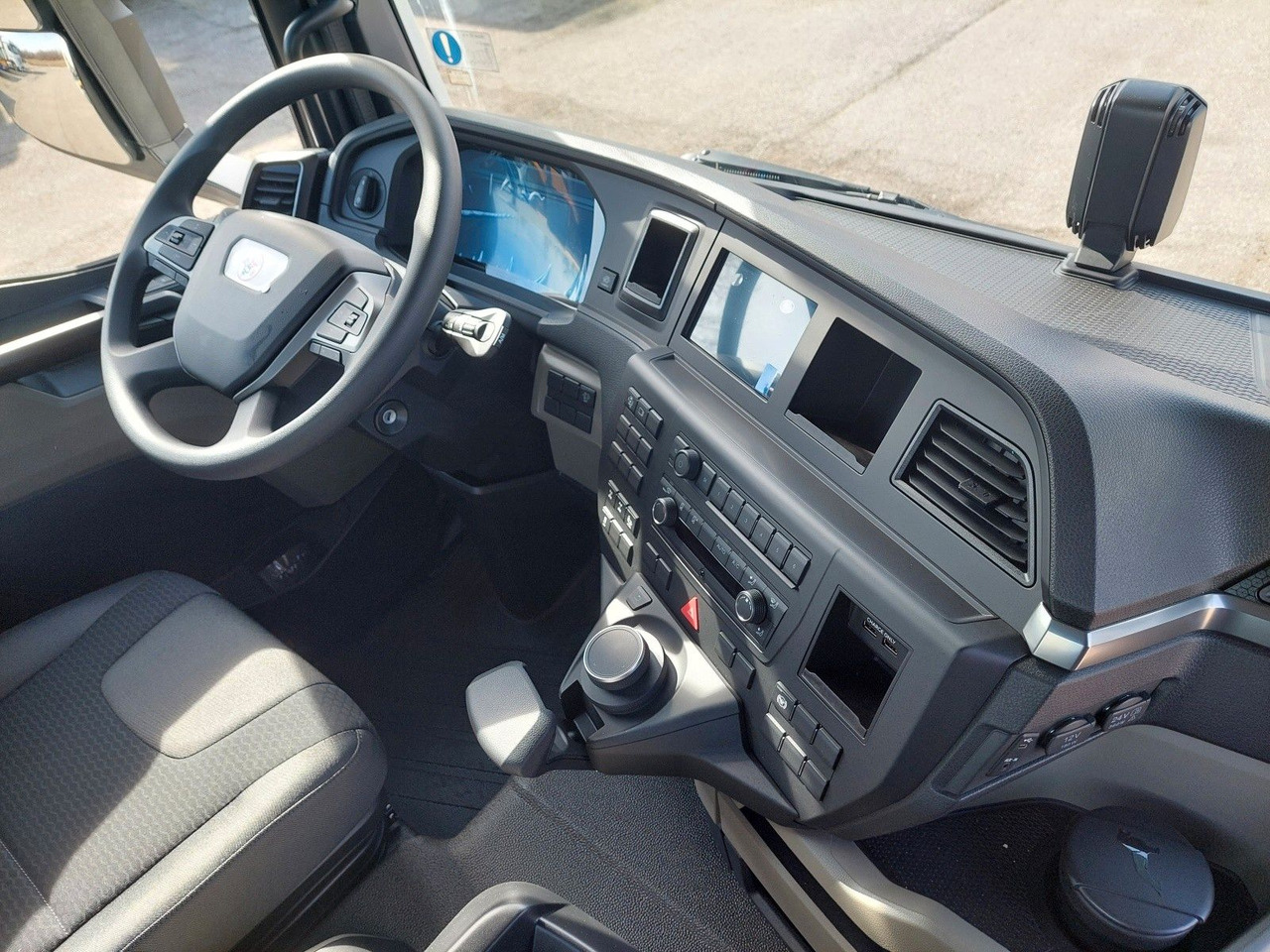 New Concrete mixer truck MAN TGS 32.440 8x4 BB CH Stetter 9 m³ AUF LAGER: picture 15 New Concrete mixer truck MAN TGS 32.440 8x4 BB CH Stetter 9 m³ AUF LAGER: picture 15