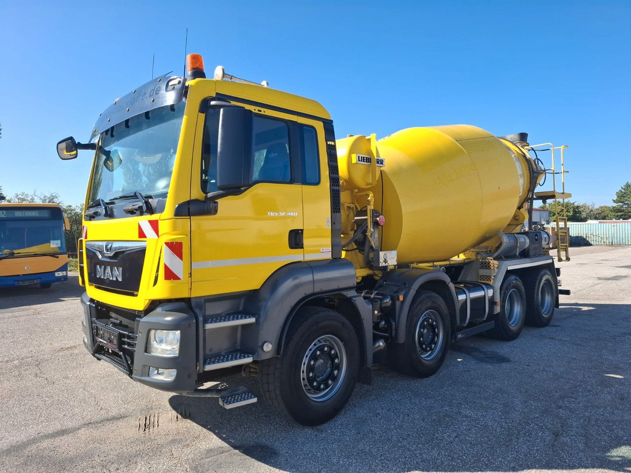 MAN TGS 32.460 8X4 BB Liebherr 9 m³ - Concrete mixer truck: picture 1 MAN TGS 32.460 8X4 BB Liebherr 9 m³ - Concrete mixer truck: picture 1