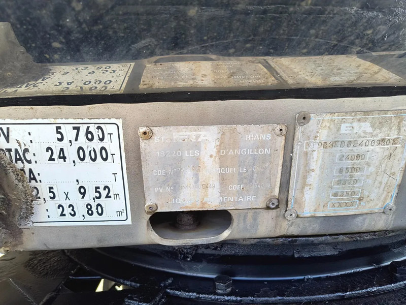 Tank trailer for transportation of milk ETA 16500L INSULATED INOX TANK - 1 COMP: picture 17 Tank trailer for transportation of milk ETA 16500L INSULATED INOX TANK - 1 COMP: picture 17