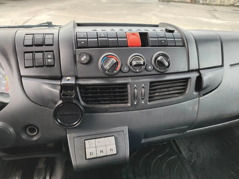 Box truck Iveco EuroCargo 120 E22 EEV SIDE PORT + D'HOLLANDIA LIFT 2000 KG: picture 9 Box truck Iveco EuroCargo 120 E22 EEV SIDE PORT + D'HOLLANDIA LIFT 2000 KG: picture 9