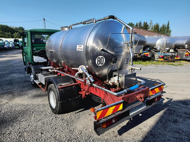 Renault Midliner S135 - ONLY 54 400KM - SMALL TANK 3680L INSULATED INOX leasing Renault Midliner S135 - ONLY 54 400KM - SMALL TANK 3680L INSULATED INOX: picture 7 Renault Midliner S135 - ONLY 54 400KM - SMALL TANK 3680L INSULATED INOX leasing Renault Midliner S135 - ONLY 54 400KM - SMALL TANK 3680L INSULATED INOX: picture 7