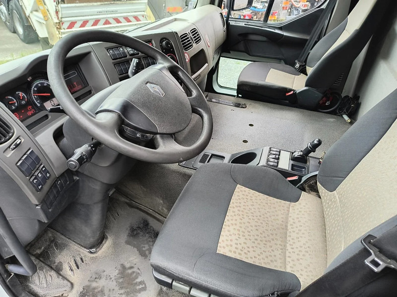 Interior photo 1: Tank truck for transportation of fuel Renault Premium 270 DXI FUEL | CARBURANT 13000L - 4 COMP