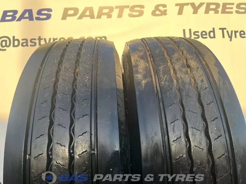 Continental Continental 315/70R22.5 Hybrid HS3+ 156/150 M+S 3PMSF gebruikte set - Tire for Truck: picture 2 Continental Continental 315/70R22.5 Hybrid HS3+ 156/150 M+S 3PMSF gebruikte set - Tire for Truck: picture 2