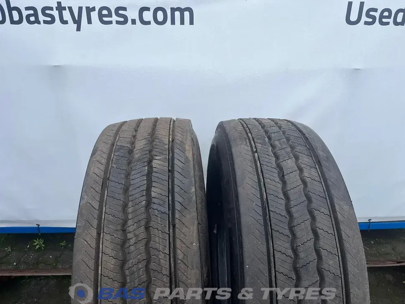 Continental Continental 315/70R22.5 Hybrid HS5 156/150 M+S 3PMSF gebruikte set - Tire for Truck: picture 2 Continental Continental 315/70R22.5 Hybrid HS5 156/150 M+S 3PMSF gebruikte set - Tire for Truck: picture 2