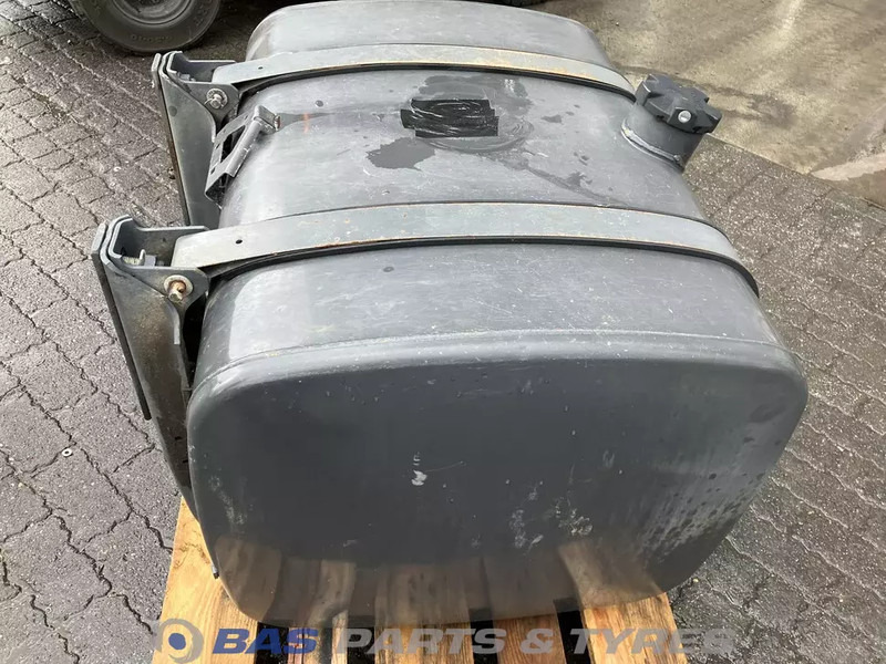 DAF Brandstoftank DAF 300 Liter 1949893 - Fuel tank for Truck: picture 4 DAF Brandstoftank DAF 300 Liter 1949893 - Fuel tank for Truck: picture 4