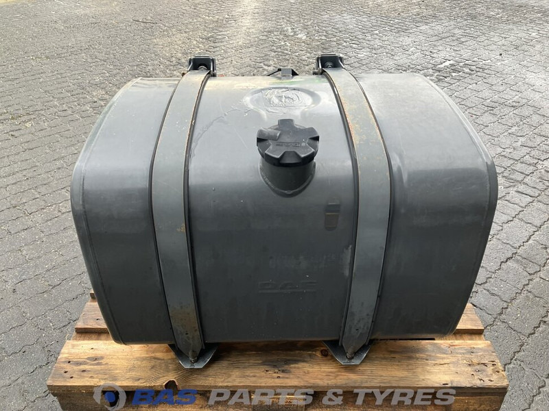 DAF Brandstoftank DAF 300 Liter 1949893 - Fuel tank for Truck: picture 1 DAF Brandstoftank DAF 300 Liter 1949893 - Fuel tank for Truck: picture 1