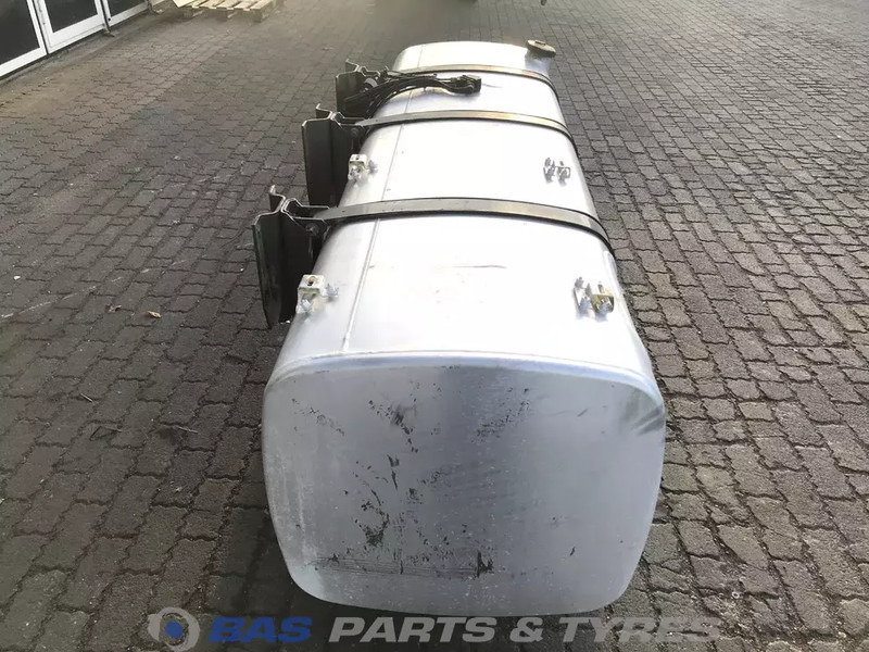 DAF Brandstoftank DAF 845 Liter 1904724 - Fuel tank for Truck: picture 4 DAF Brandstoftank DAF 845 Liter 1904724 - Fuel tank for Truck: picture 4