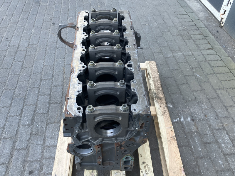 DAF Cilinderblok DAF 2115212 - Cylinder block for Truck: picture 2 DAF Cilinderblok DAF 2115212 - Cylinder block for Truck: picture 2