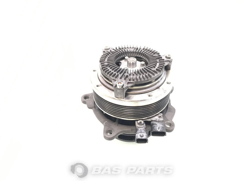 DAF Koelvloeistofpomp DAF 1949539 - Coolant pump for Truck: picture 1 DAF Koelvloeistofpomp DAF 1949539 - Coolant pump for Truck: picture 1