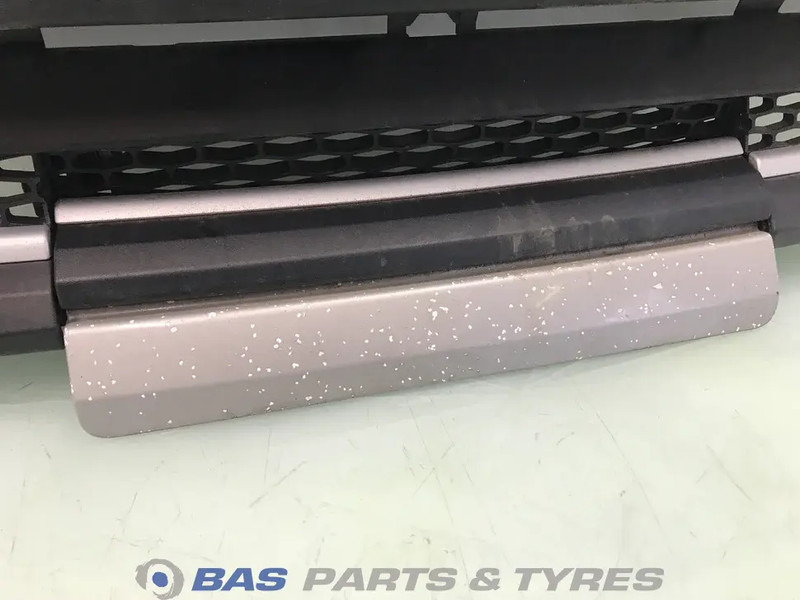 DAF XF106 Grille DAF 1886591 - Grill for Truck: picture 3 DAF XF106 Grille DAF 1886591 - Grill for Truck: picture 3