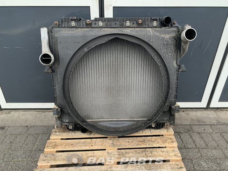 Mercedes-Benz Actros MP4 - Radiator for Truck: picture 2 Mercedes-Benz Actros MP4 - Radiator for Truck: picture 2