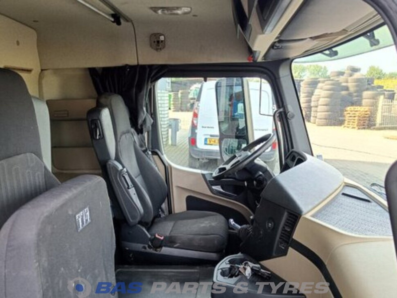 Mercedes-Benz Actros MP4 - Cab and interior for Truck: picture 5 Mercedes-Benz Actros MP4 - Cab and interior for Truck: picture 5