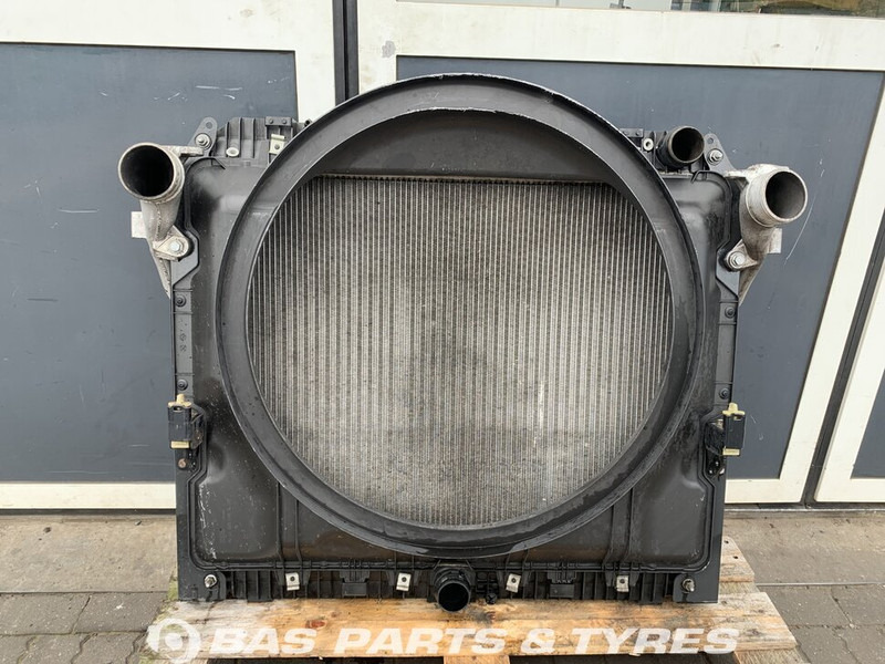 Mercedes-Benz Antos MP4 - Radiator for Truck: picture 1 Mercedes-Benz Antos MP4 - Radiator for Truck: picture 1