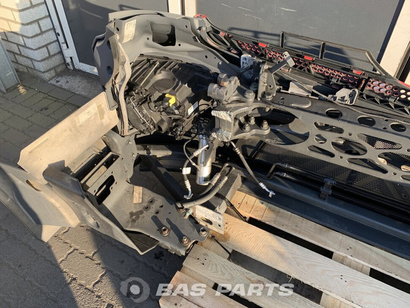 Mercedes-Benz Antos MP4 - Bumper for Truck: picture 4 Mercedes-Benz Antos MP4 - Bumper for Truck: picture 4