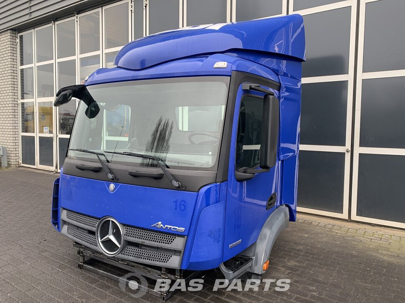 Mercedes-Benz Antos MP4 - Cab and interior for Truck: picture 1 Mercedes-Benz Antos MP4 - Cab and interior for Truck: picture 1