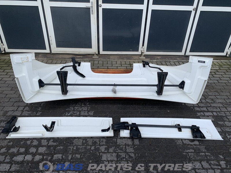 Mercedes-Benz Antos MP4 Spoilerset Mercedes ClassicSpace M-cab L1EH1 A 960 790 27 44 - Aerodynamics/ Spoiler for Truck: picture 4 Mercedes-Benz Antos MP4 Spoilerset Mercedes ClassicSpace M-cab L1EH1 A 960 790 27 44 - Aerodynamics/ Spoiler for Truck: picture 4