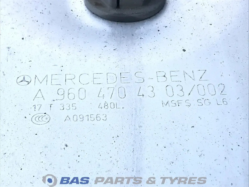 Mercedes-Benz Brandstoftank Mercedes 480 Liter A 960 470 43 03 - Fuel tank for Truck: picture 5 Mercedes-Benz Brandstoftank Mercedes 480 Liter A 960 470 43 03 - Fuel tank for Truck: picture 5