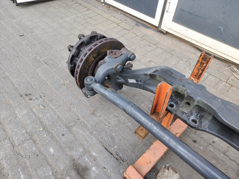 Mercedes-Benz Mercedes F-8A/C22.5 Vooras A 960 331 27 01 - Front axle for Truck: picture 3 Mercedes-Benz Mercedes F-8A/C22.5 Vooras A 960 331 27 01 - Front axle for Truck: picture 3