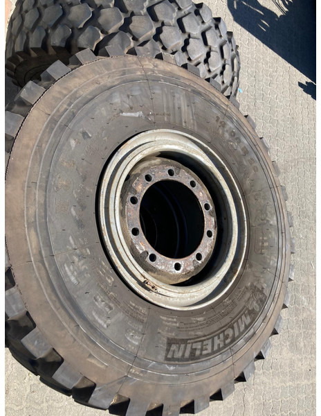 Michelin  - Tire for Truck: picture 3 Michelin  - Tire for Truck: picture 3