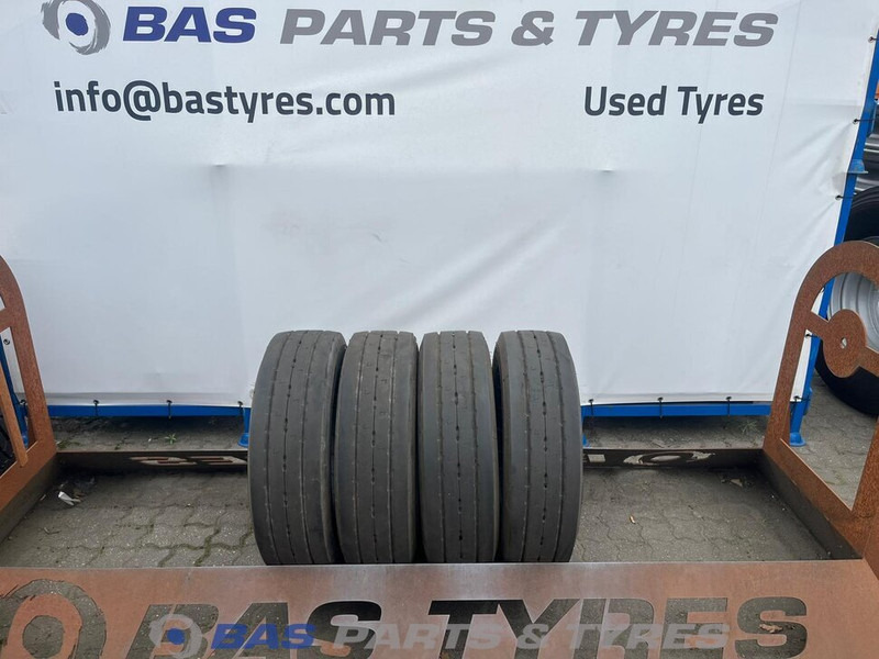 Michelin  - Tire for Truck: picture 1 Michelin  - Tire for Truck: picture 1