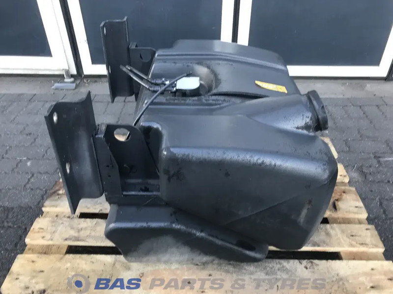 Renault Brandstoftank Renault 130 Liter G0000194 - Fuel tank for Truck: picture 3 Renault Brandstoftank Renault 130 Liter G0000194 - Fuel tank for Truck: picture 3
